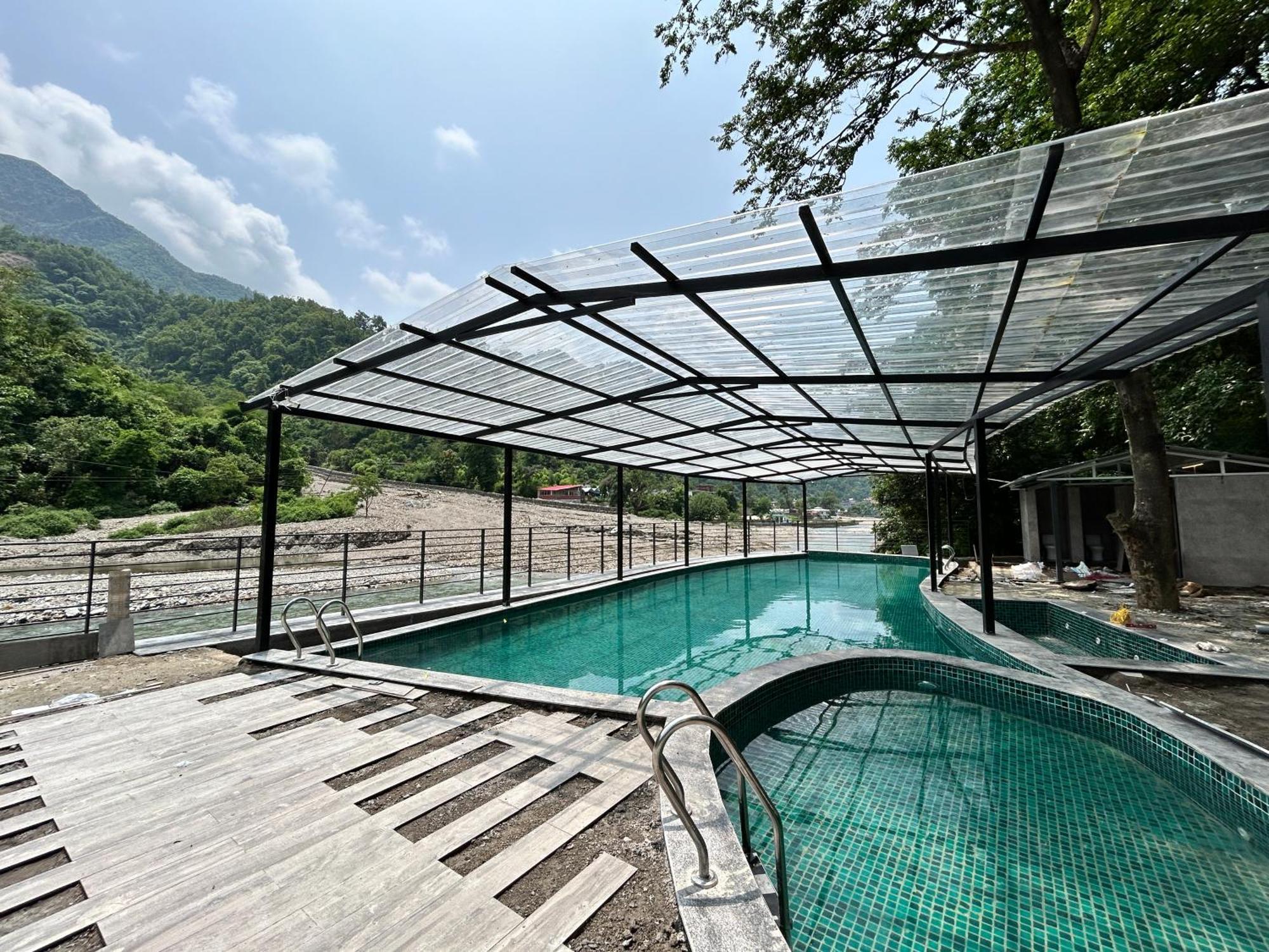Dls Divine River Resort And Spa, Rishīkesh Dış mekan fotoğraf