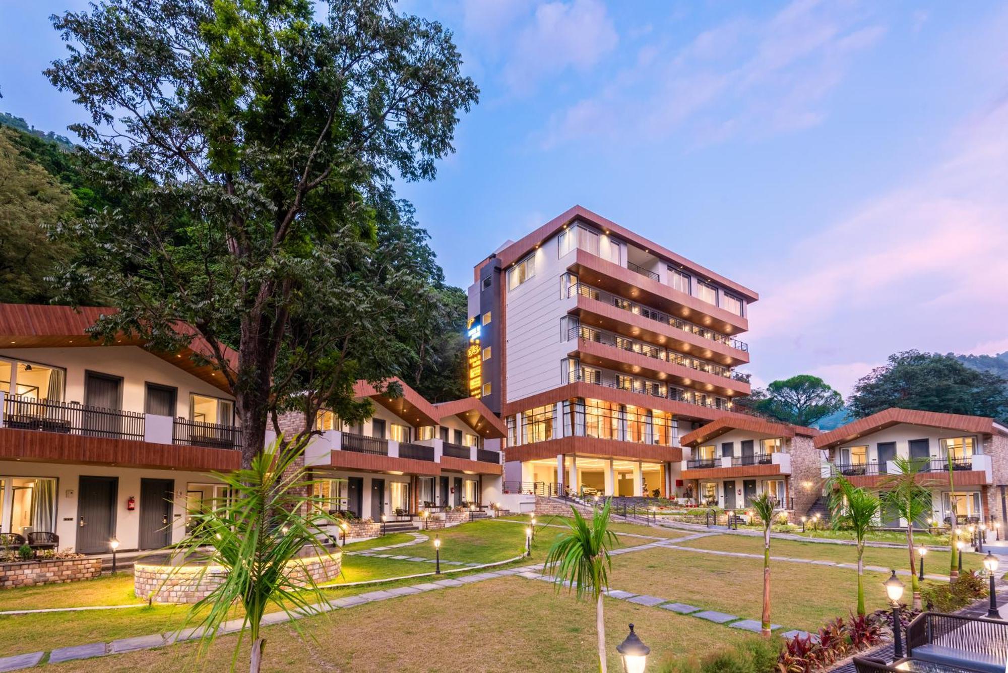 Dls Divine River Resort And Spa, Rishīkesh Dış mekan fotoğraf