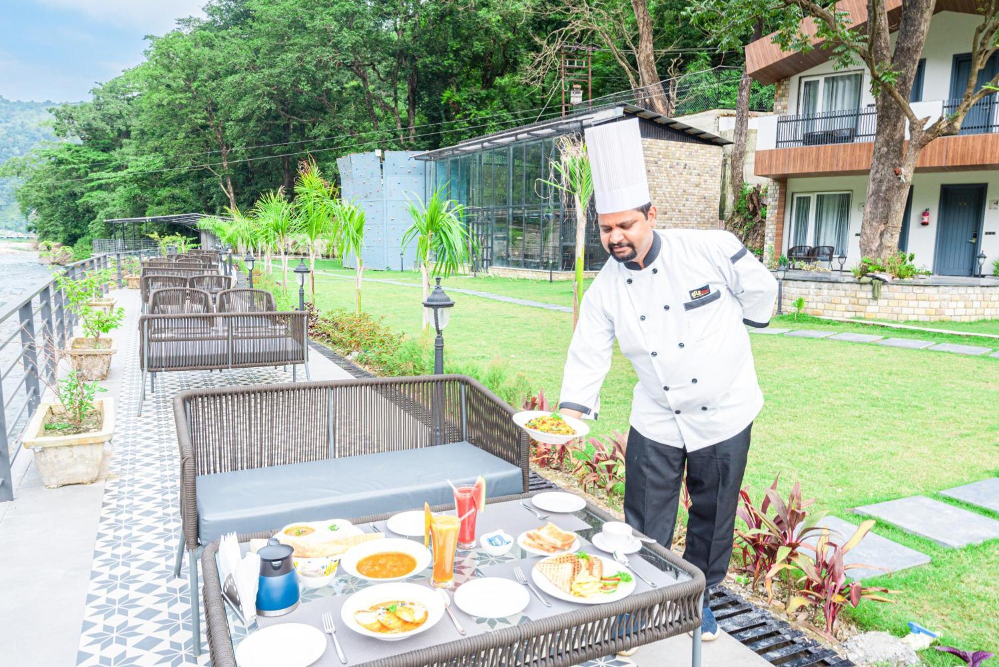 Dls Divine River Resort And Spa, Rishīkesh Dış mekan fotoğraf