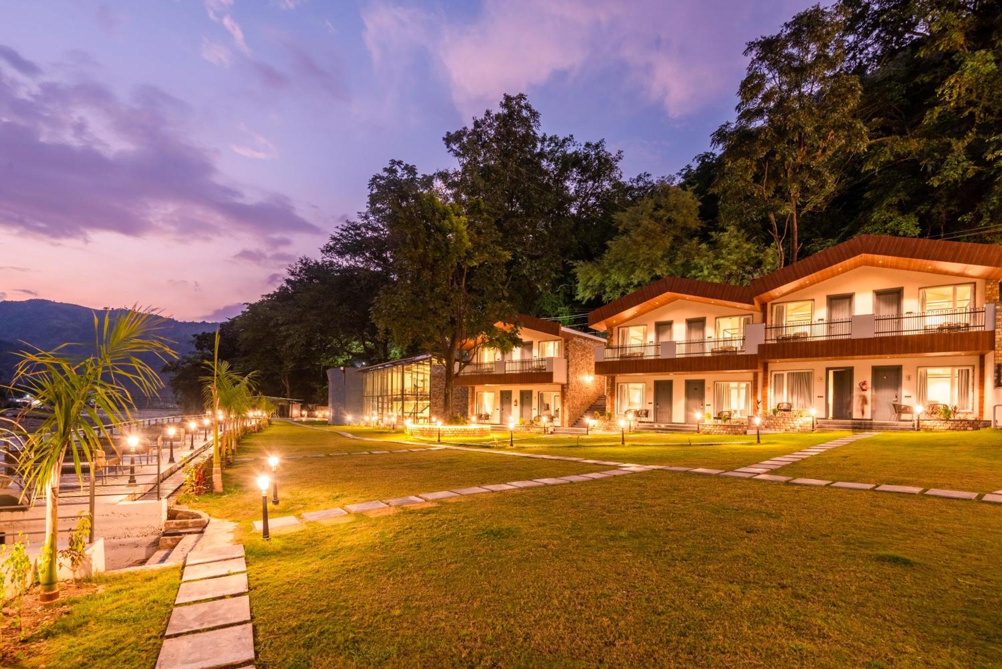 Dls Divine River Resort And Spa, Rishīkesh Dış mekan fotoğraf