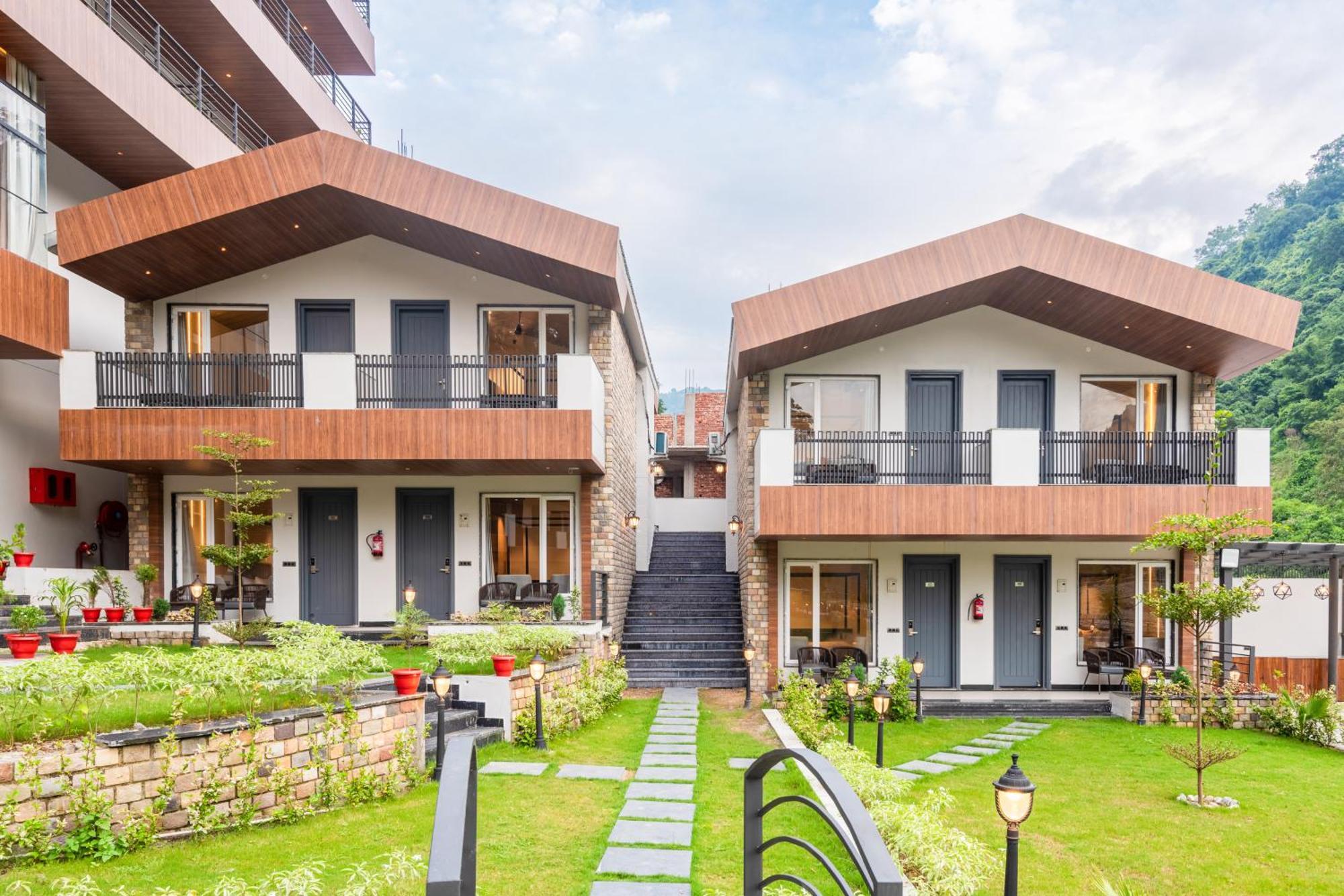 Dls Divine River Resort And Spa, Rishīkesh Dış mekan fotoğraf
