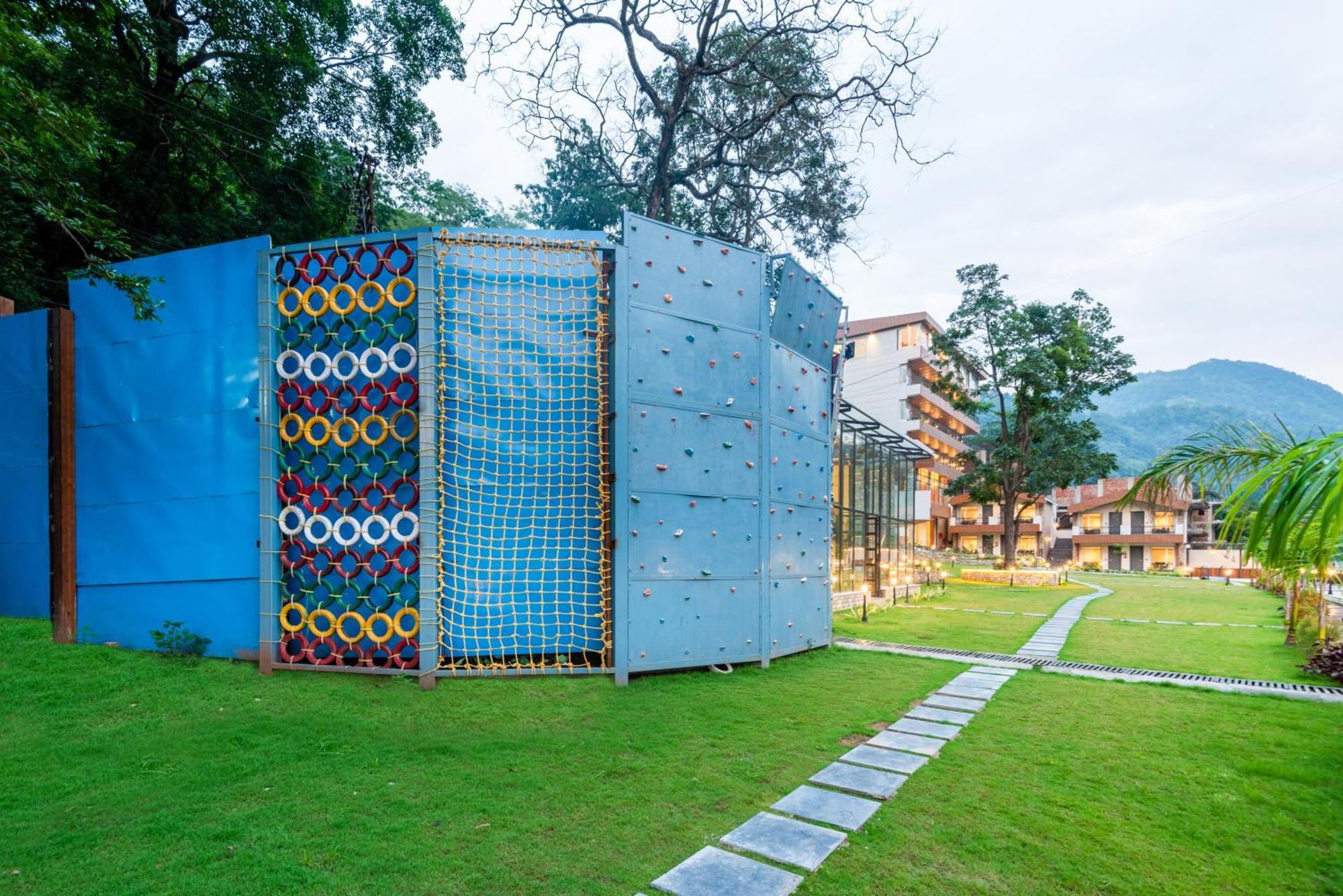 Dls Divine River Resort And Spa, Rishīkesh Dış mekan fotoğraf