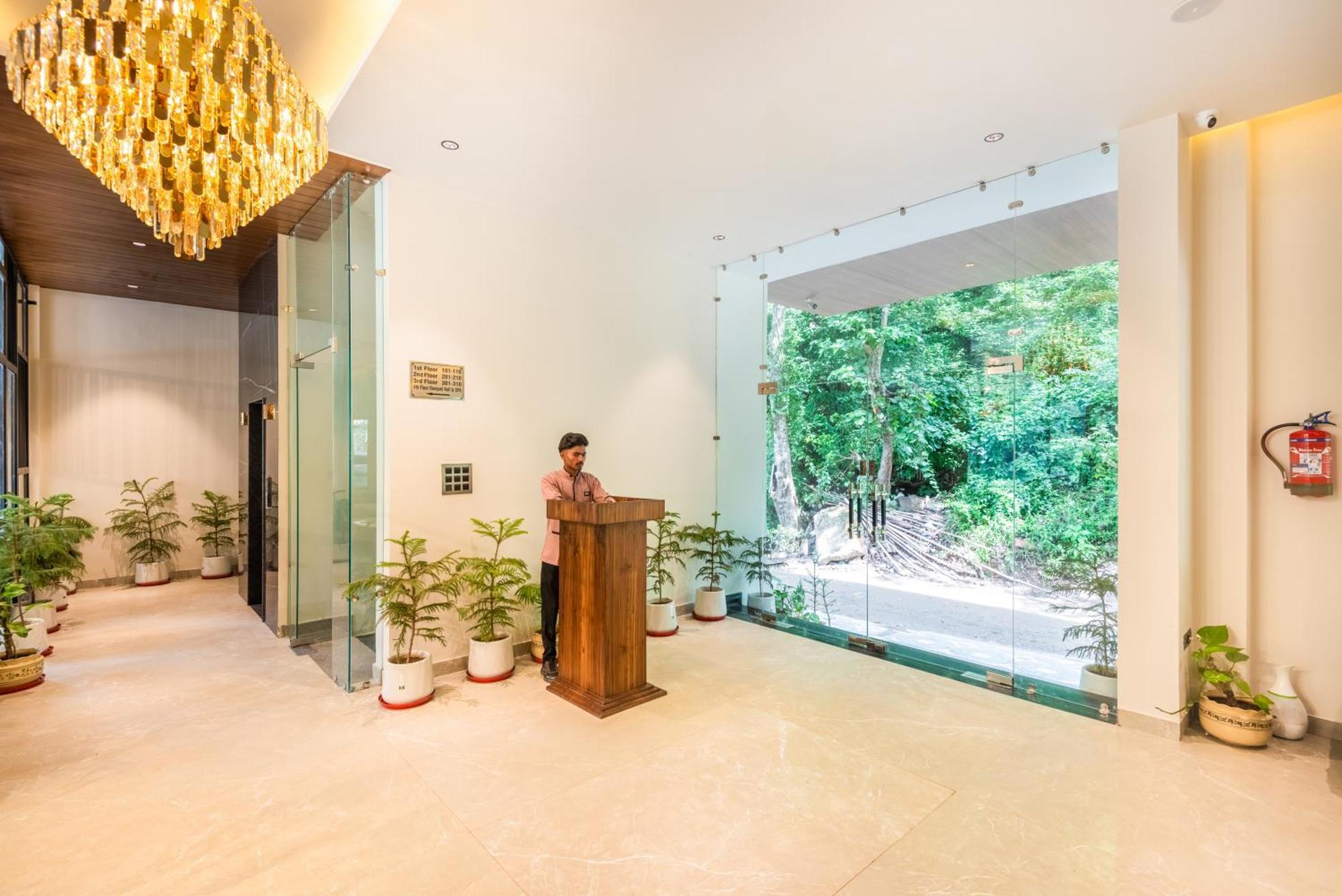 Dls Divine River Resort And Spa, Rishīkesh Dış mekan fotoğraf